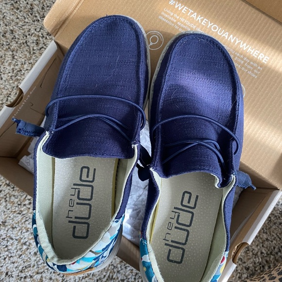 Hey Dudes - Picture 3 of 5